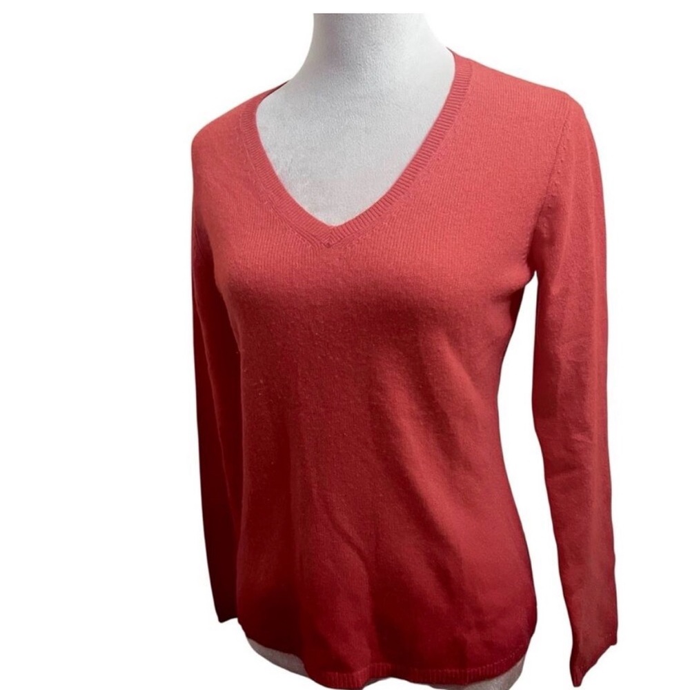 100% Cashmere - Ann Taylor V-Neck Long Sleeved Sweater | Coral-Orange | Size M